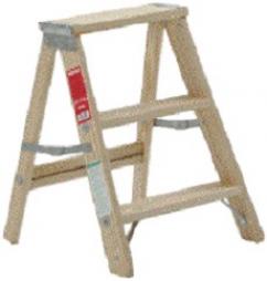 20W130-4 2FT WOOD STEPLADDER