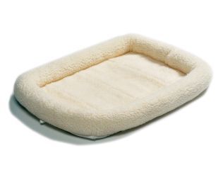 PET BED QUIET TIME INT SHEEPSKIN